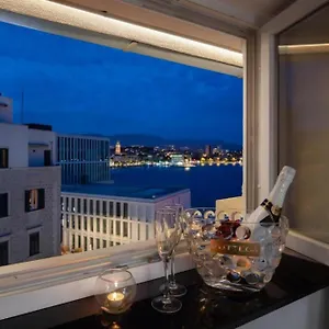 https://top-rooms.splithotels.org